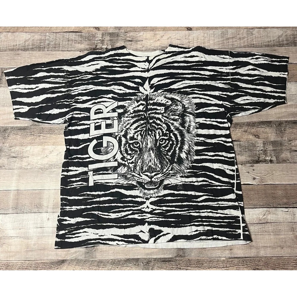 Tiger Shirt XL White Black Vintage AOP J. Hill Nature Wildlife Animal Cat